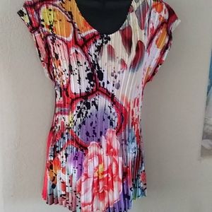 Psychedelic Pleated Expandable Cap Sleeve Top